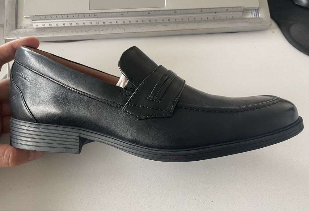 ЧИСТО НОВИ Clarks Whiddon Омекотени кожени мокасини