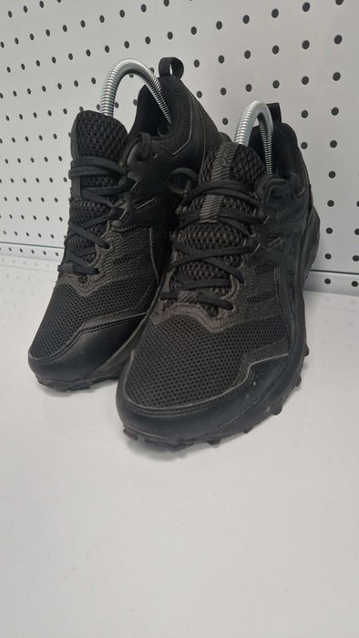 Оригинални дамски маратонки- Asics Gore-Tex