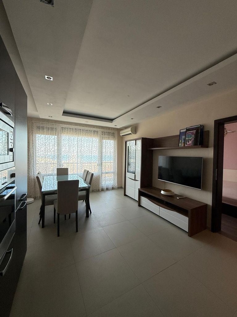Дава се под наем Тристаен апартамент в Поморие - 75 кв.м за 620 € - Снимка #1