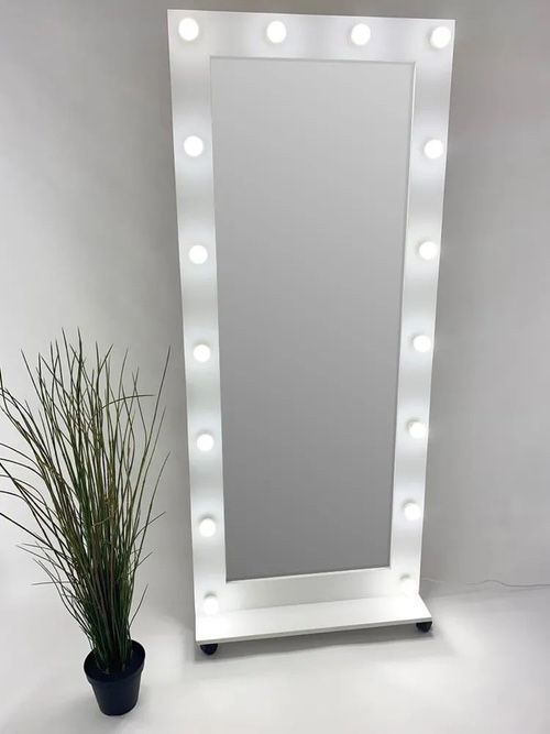 Зеркало с лампами Lampali oyna