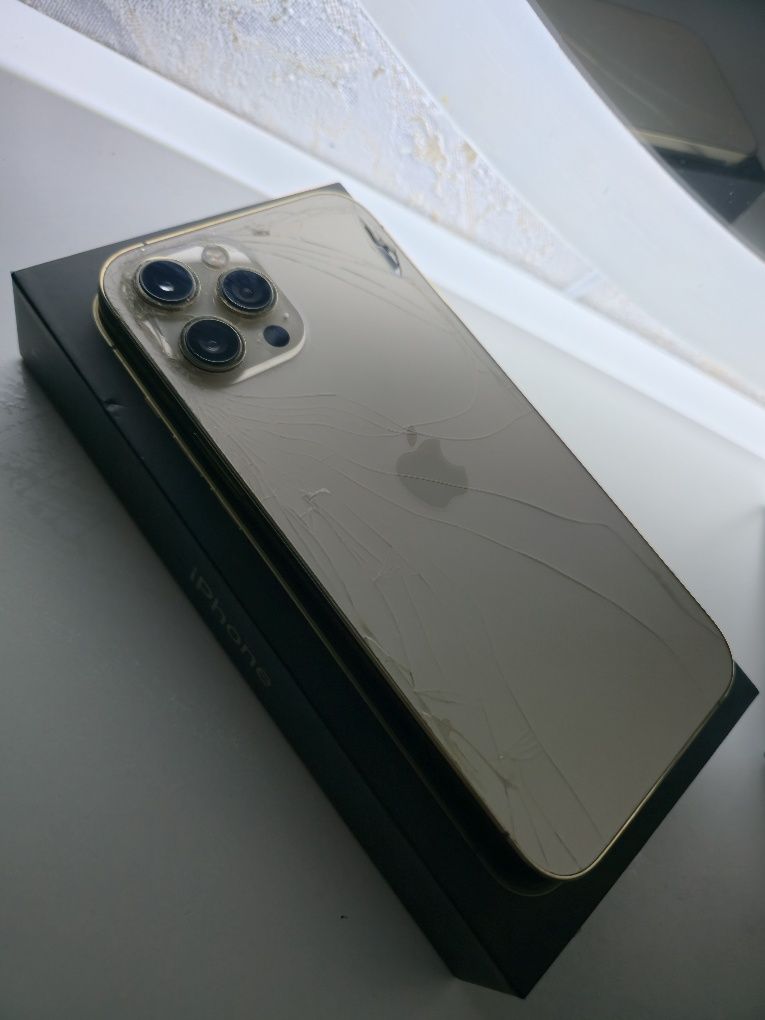 Продаю iphone 12 pro max