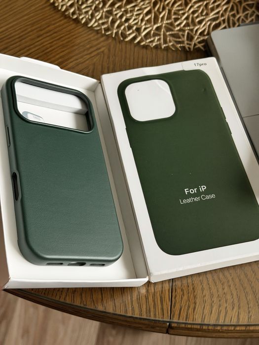 Husa iPhone 17 Pro Leather Piele