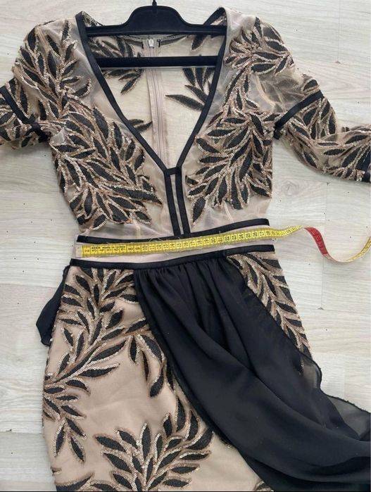 Rochie de seara lunga model deosebit