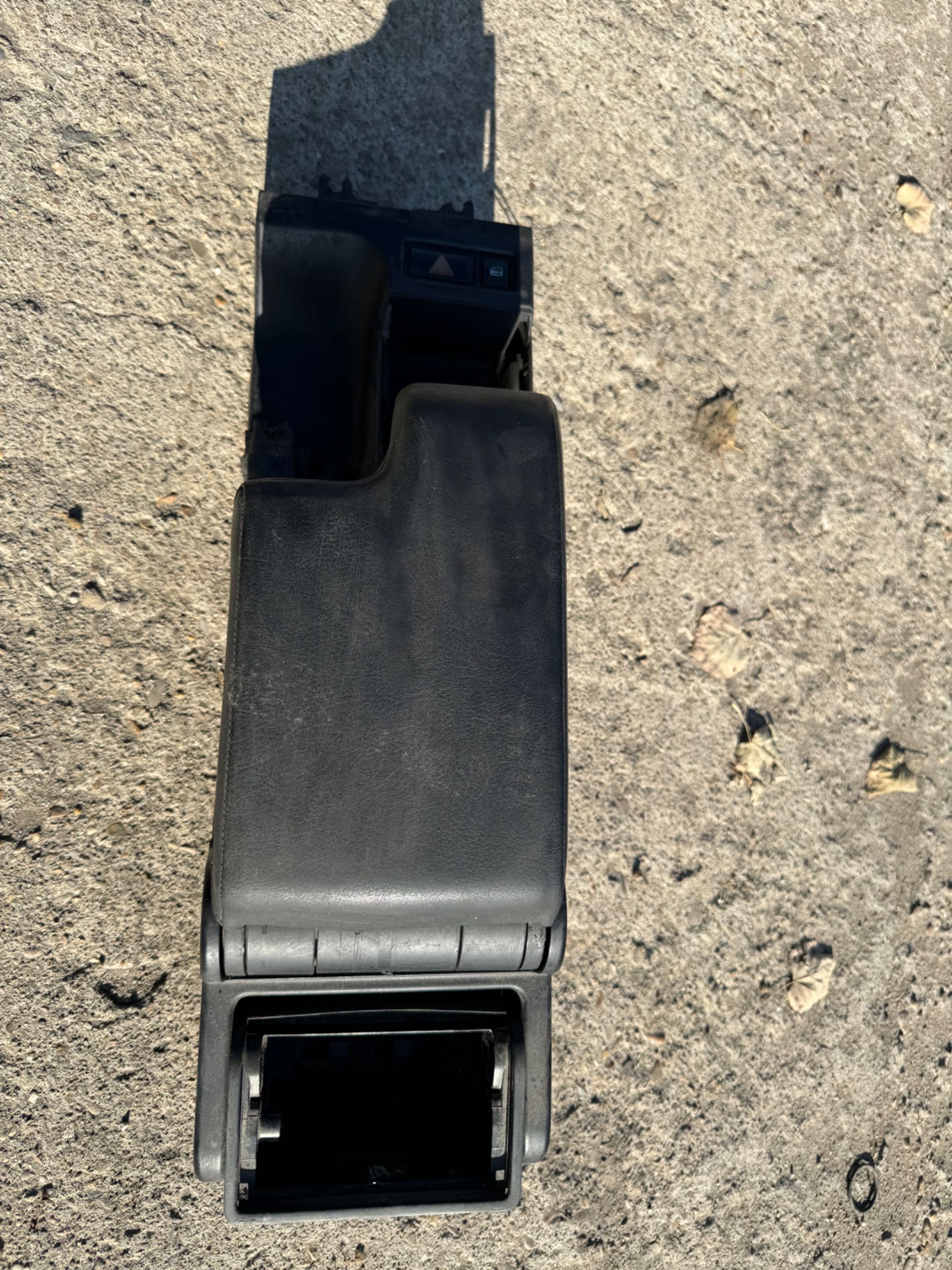 Подлакътник за БМВ 320 И