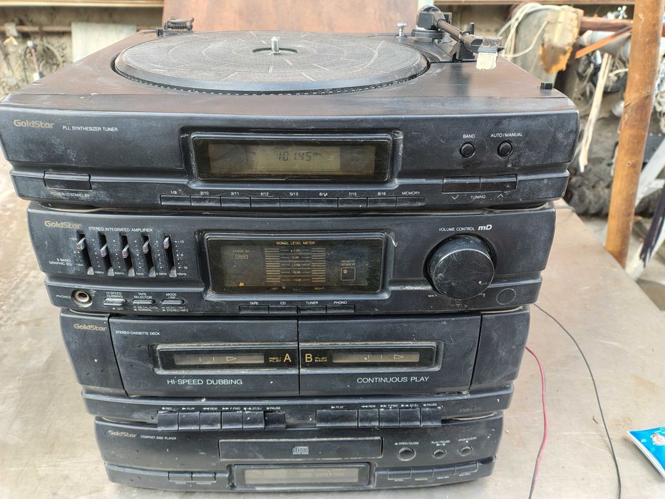 магнитофон  юпитер , центр-голдстар  , всё работает , и катушечный