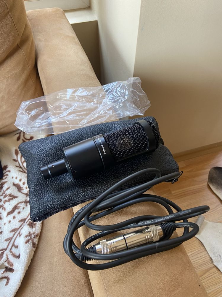 Audio-Technica АТ2035 микрофон за студия