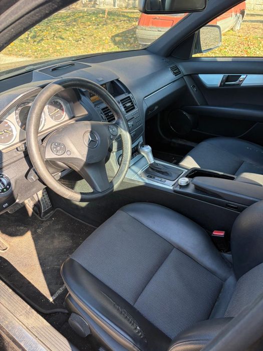 Mercedes C220 AMG, W204, 170 CP, cutie automata