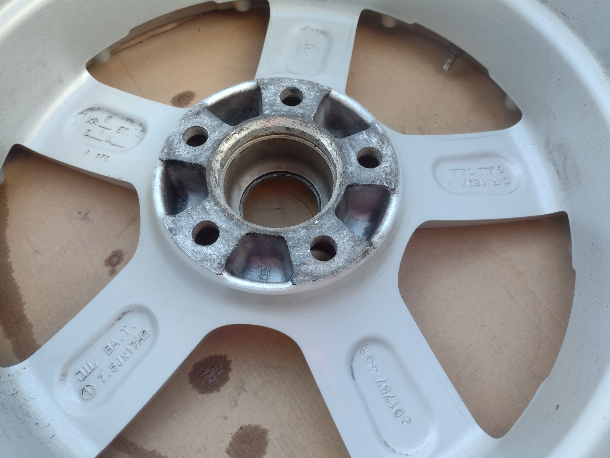 Перфектни Aluett 17-5x112 ET35 7.5j Шкода Супърб