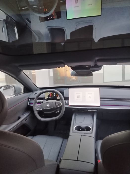 Dongfeng  007  Elektro so'raganlar uchun 530 km zapas xod