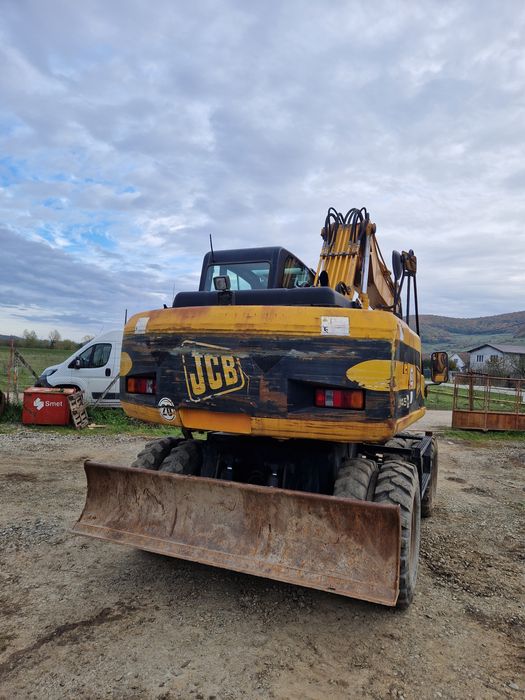 Excavator mobil, pneuri JCB 145
