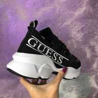 Guess damă adidași negri cu alb

37,37,38,38,39,39

230 lei