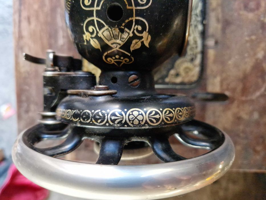 Singer - стара шевна машина (антика)