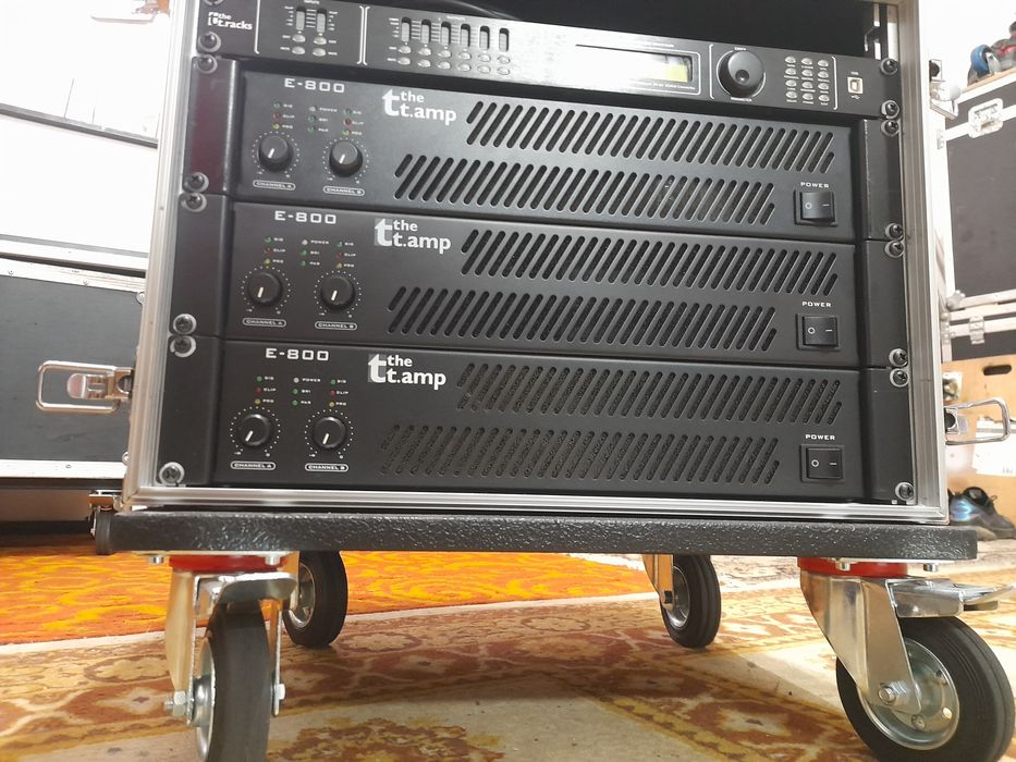 Vînd rack 8u Tamp E800 dsp 206 Thoman