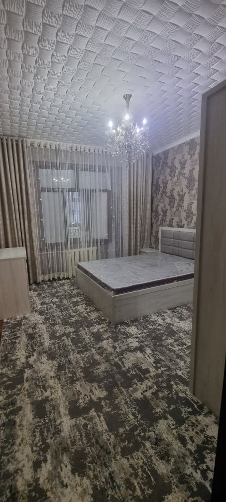 Хамроз маркет олдида 3 хоналик квартира