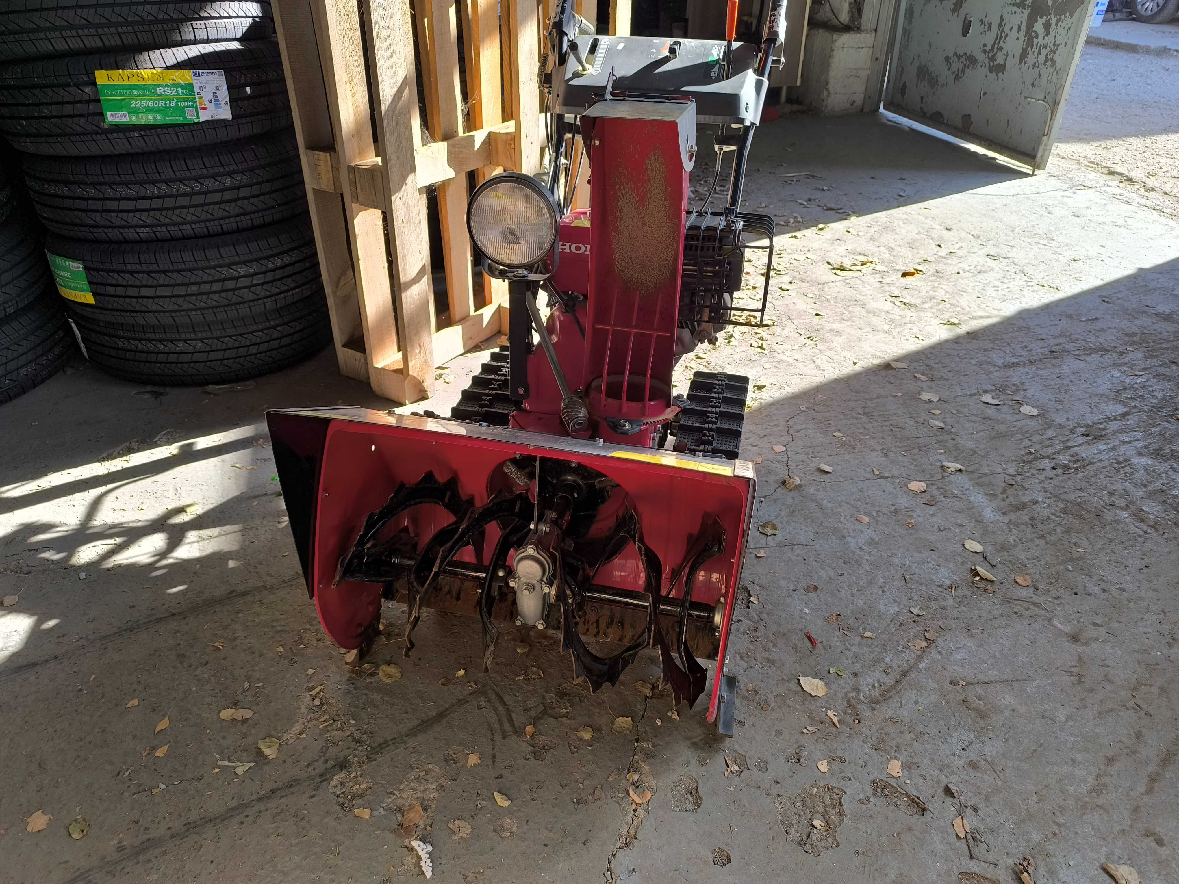 Снегорин Honda HS970 ETS/3400лв HONDA HS760/1800лв