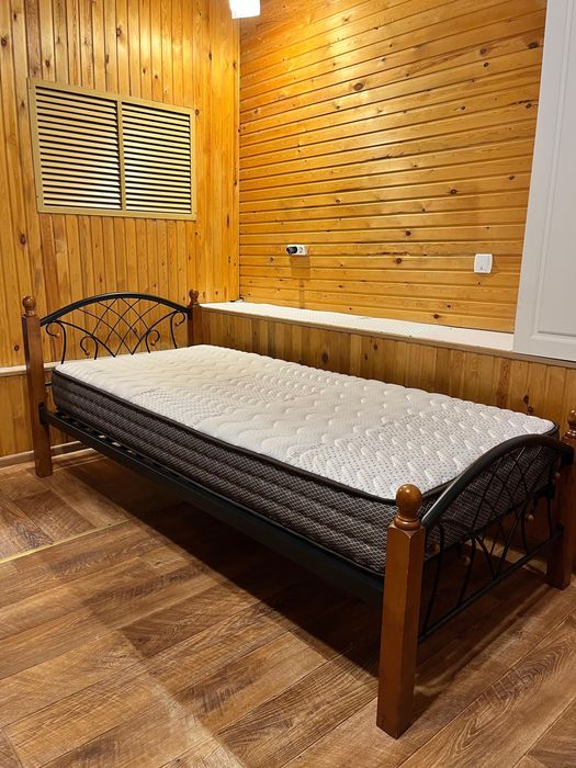 Кровать односпальные б/у