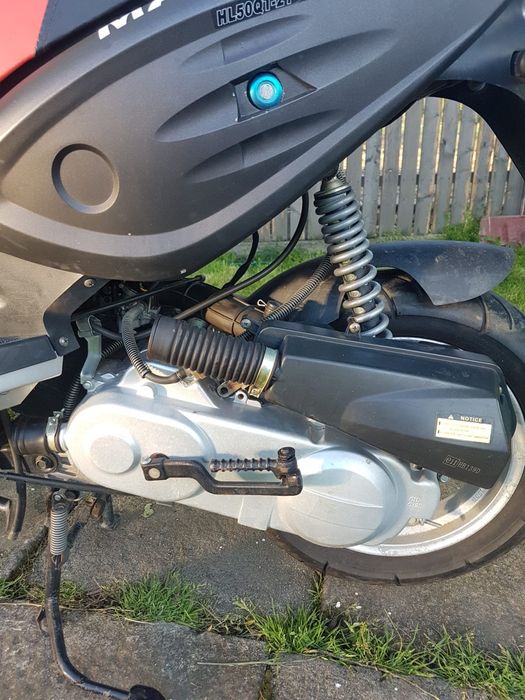 Scuter china nou răcire aer 4t timpi ( yamaha piaggio aprilia rex l