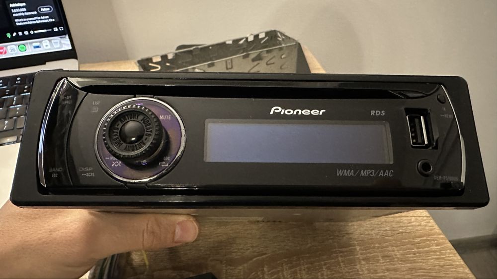Автомобилно радио Pioneer DEH-P5100UB
