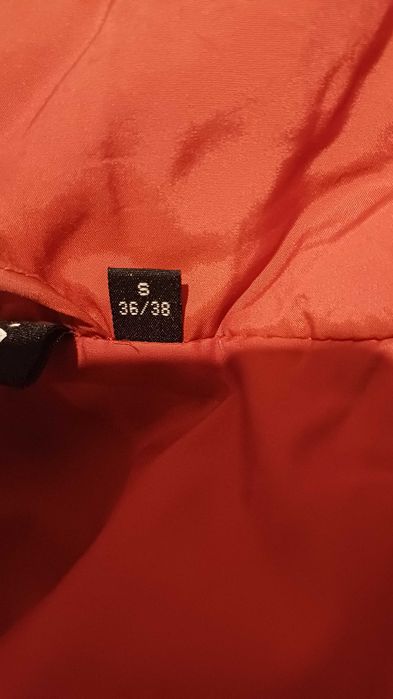 Дълго капитонирано палто