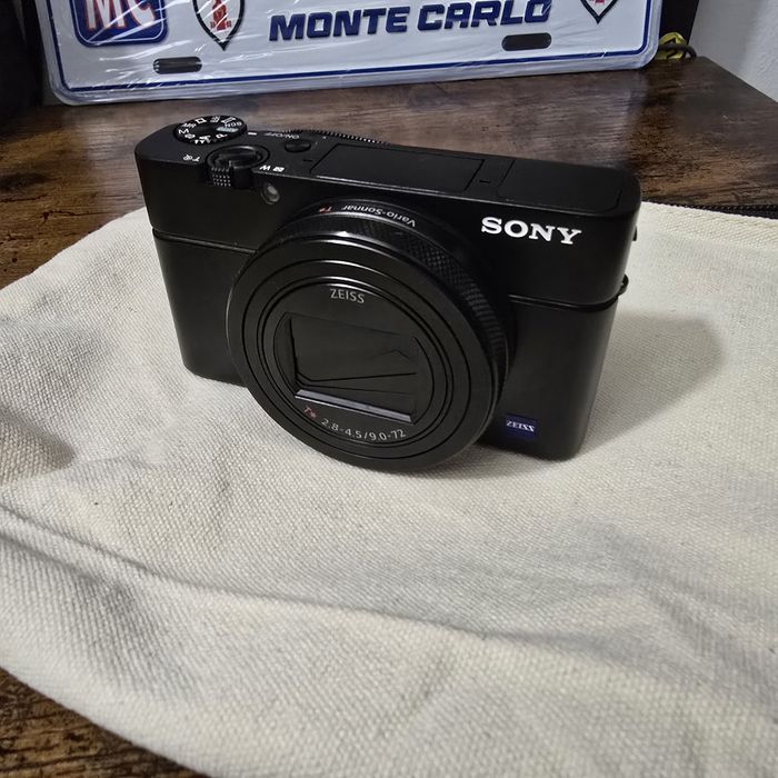 Aparat foto Sony cybershot  RX100  VII