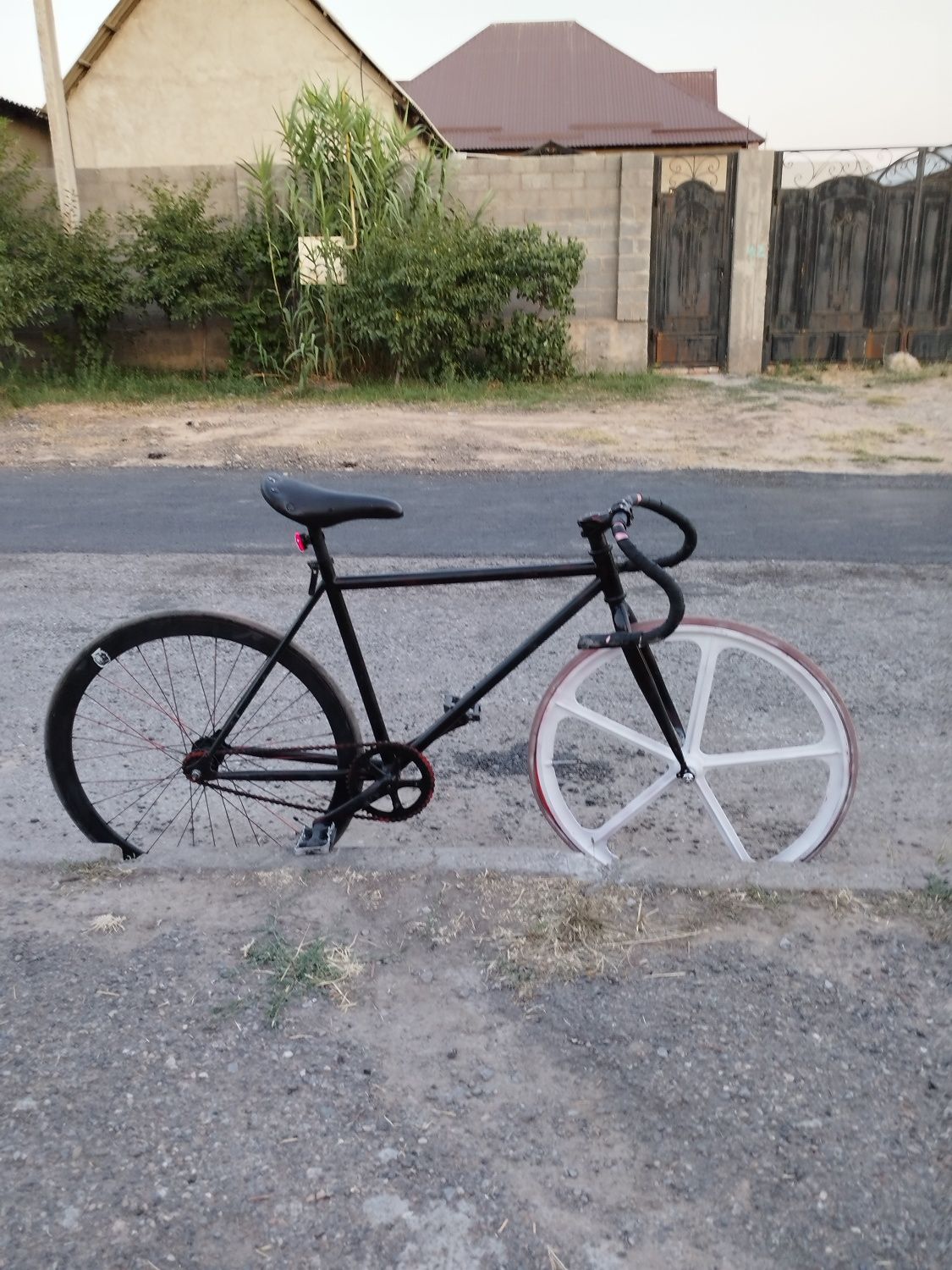 Fixed gear велосипед