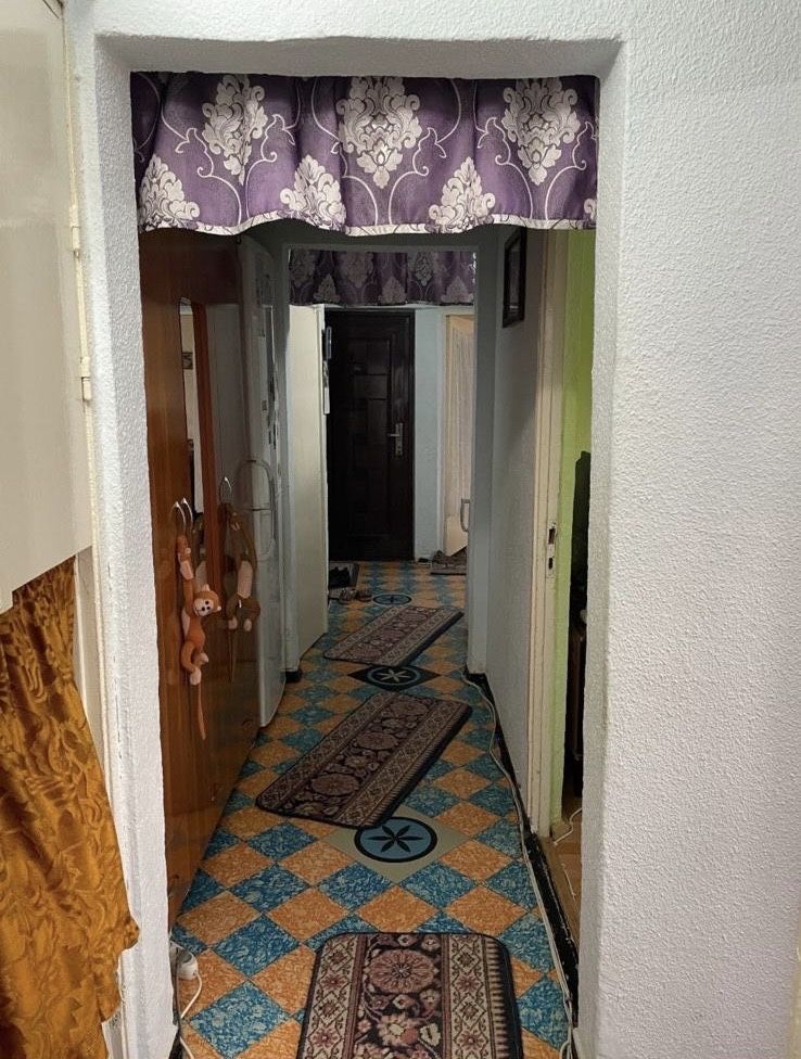 Apartament 3 camere decomandat, et. 4/4 cu acoperis