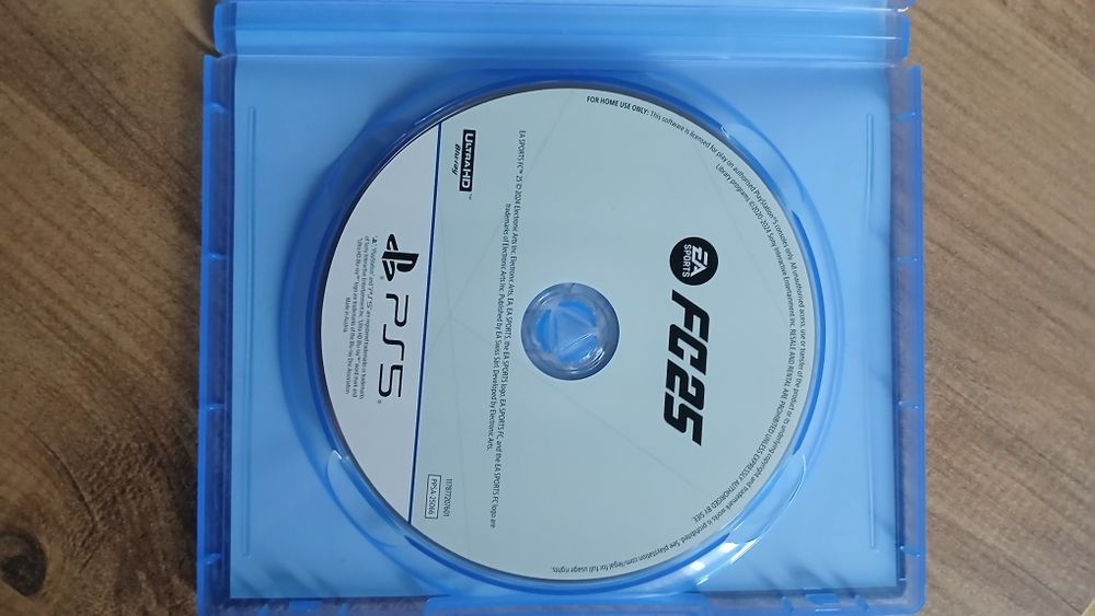 Playstation 5 Slim с 4 игри