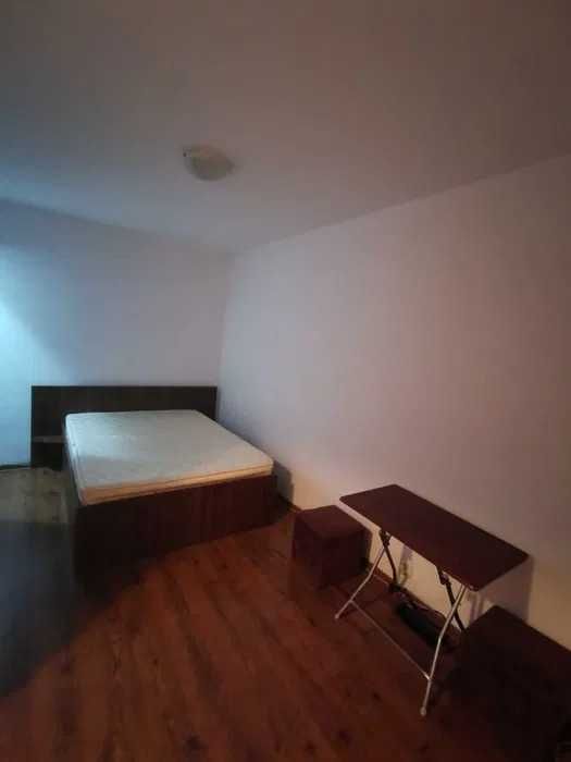 Inchiriez garsoniera