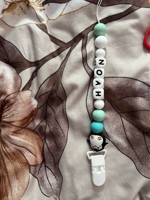 Lantisoare pentru suzeta bebelusului