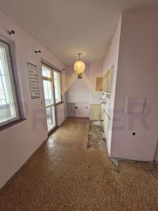 Продава се Тристаен апартамент в Варна, Гранд Мол Варна - 73 кв.м за 1727 €/кв.м - Снимка #5