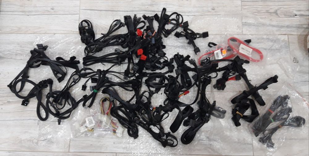 Lot de cabluri alimentare PC sursa placa video sata molex