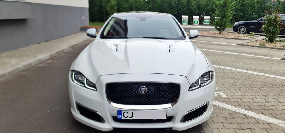Jaguar XJ Long - chit R Supercharged 3.0 D,Full Option - Autobiography