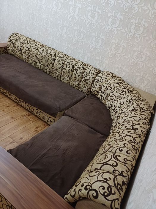 Диван угловой. Срочно