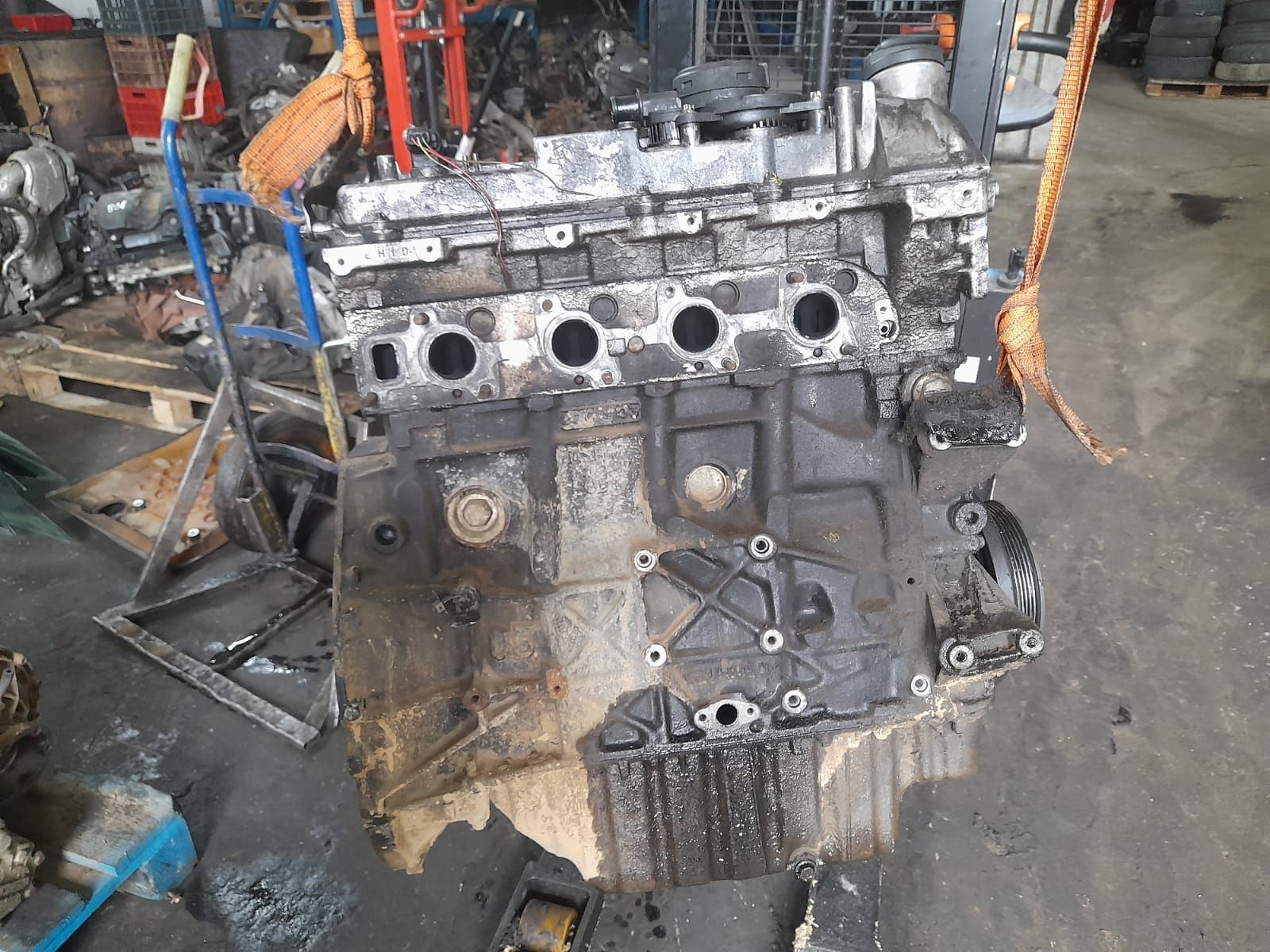 Motor complet fara anexe 2.2 cdi 611980 Mercedes-Benz Vito W638 [1996