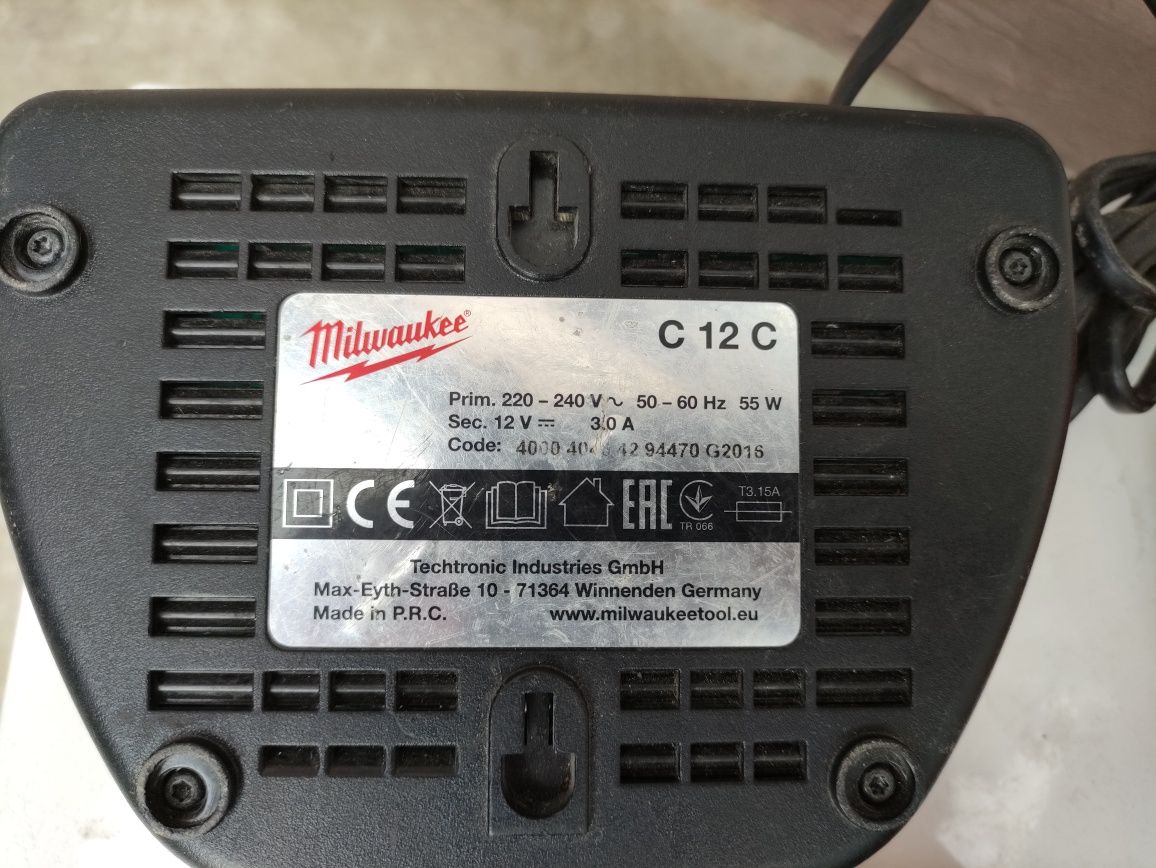 Încărcător Milwaukee M12 AEG 12V Li-Ion