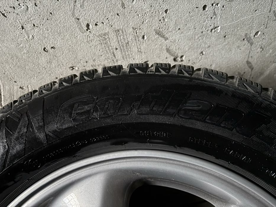 Диски с зимними шинами R15