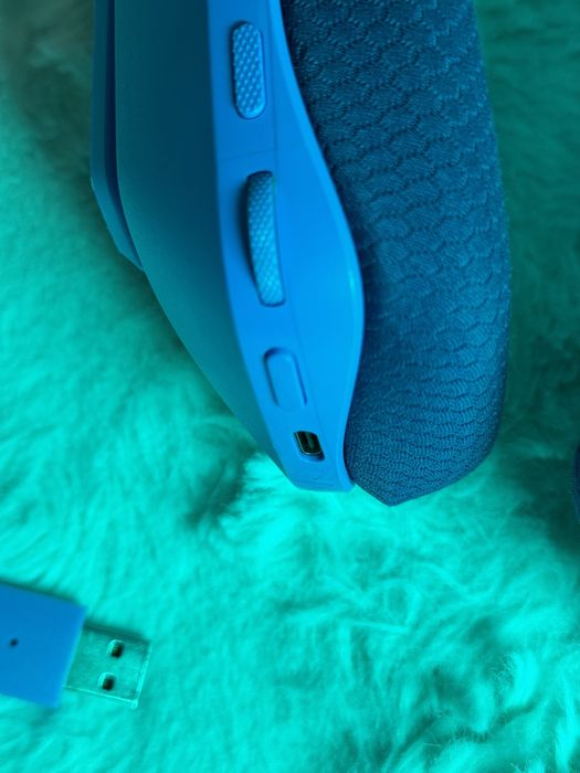 Наушники logitech g733