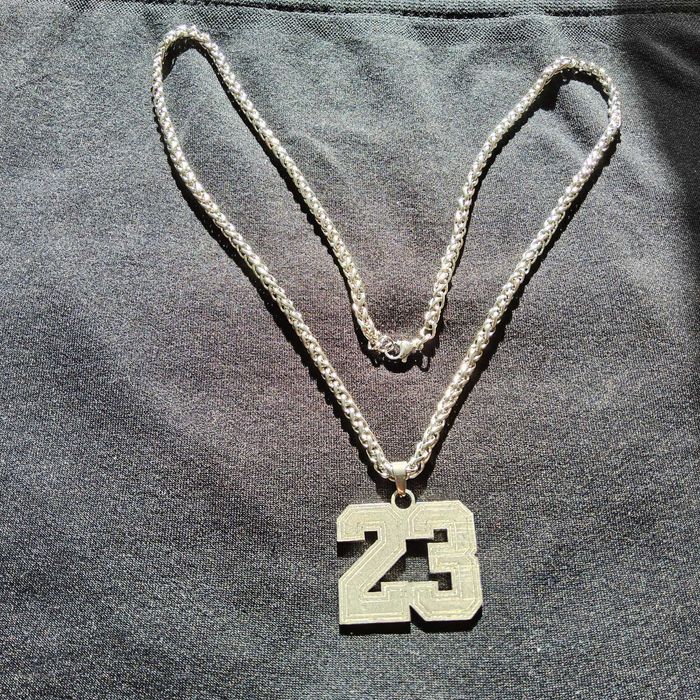 Lantisor Inox împletit 4mm, 60cm, cadou medalion Inox Nr. 23 Jordan