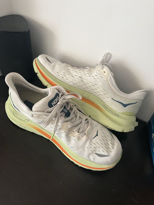 Обувки за тичане HOKA Kawana - 44 2/3 номер