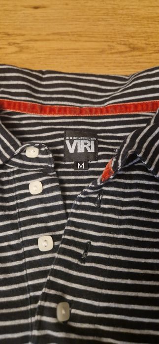 Bluza pulovar Emporium Viri cu trei nasturi