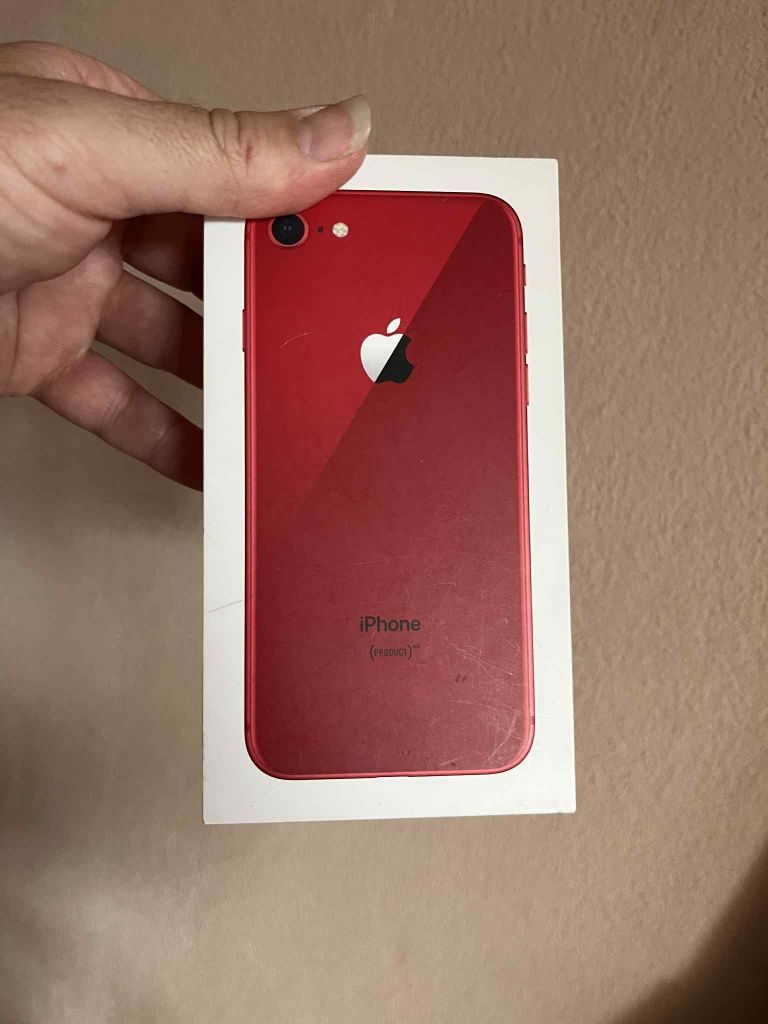 iPhone 8 64 gb перфектен
