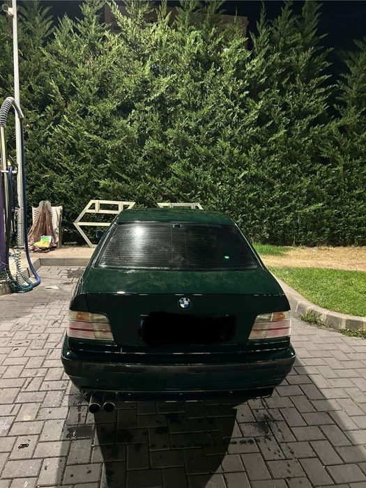 Vand Bmw e36 318i     nu dranjați inutil  va rog