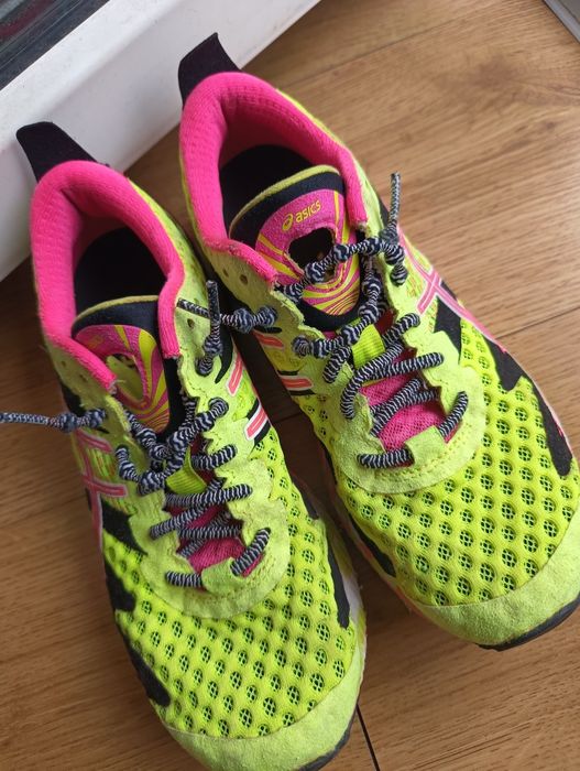 Asics маратонки номер 36
