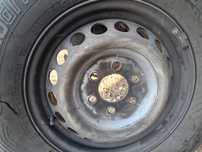 Anvelopă 235/65R16C cu jantă marca Dunlop