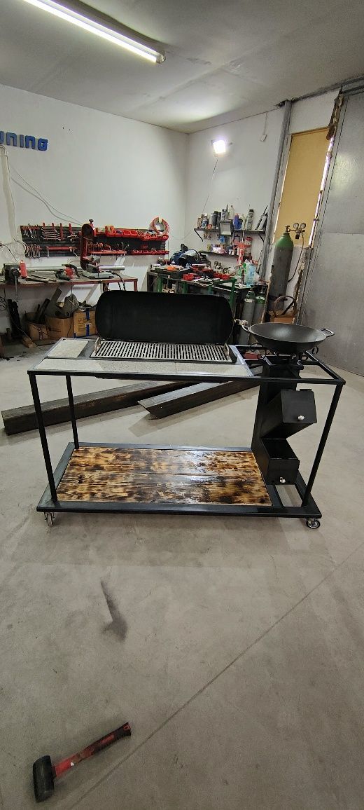 Grătar rustic metalic