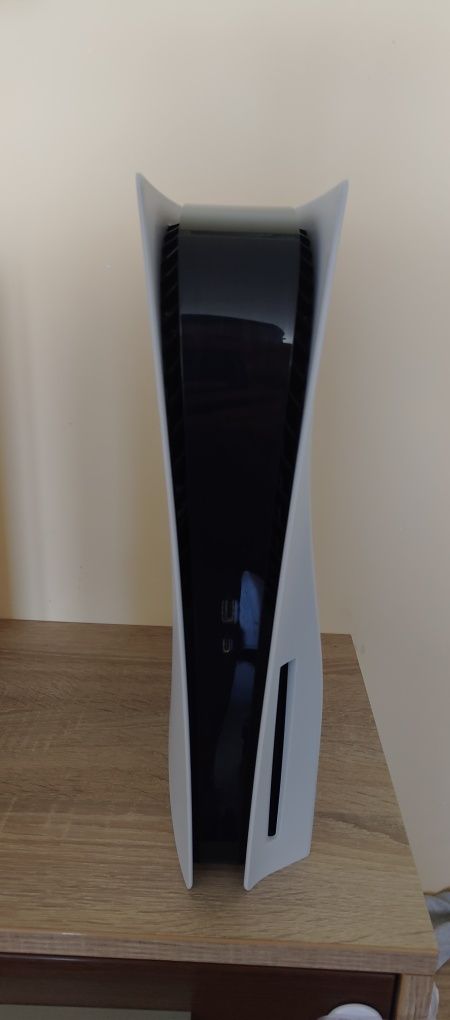 Playstation 5 + 2TB