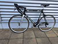 Алуминиев шосеен велосипед,  шосейно колело ,  Cannondale