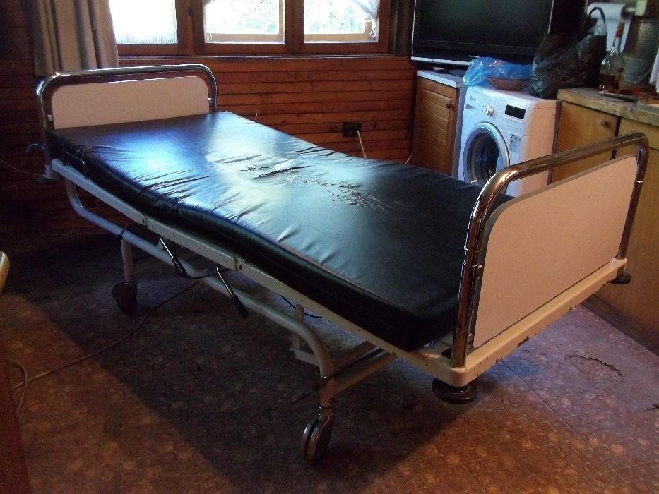 Професионално медицинско анатомично ортопедично болнично легло кушетк