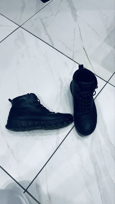 Кожаные батинки в оригинале Ecco