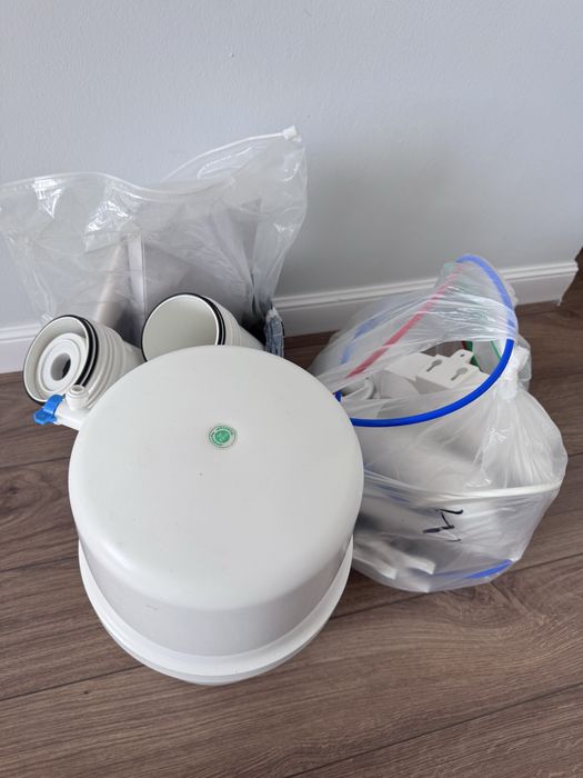 Продам фильтр для воды на запчасти